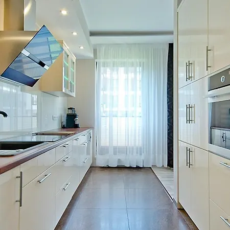 Spacious Oldtown Yacht Marina شقة غدانسك