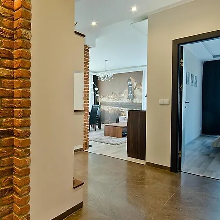 Spacious Oldtown Yacht Marina Apartament *